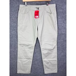 New $75 The North Face Relaxed Motion Pant Men's Size 40